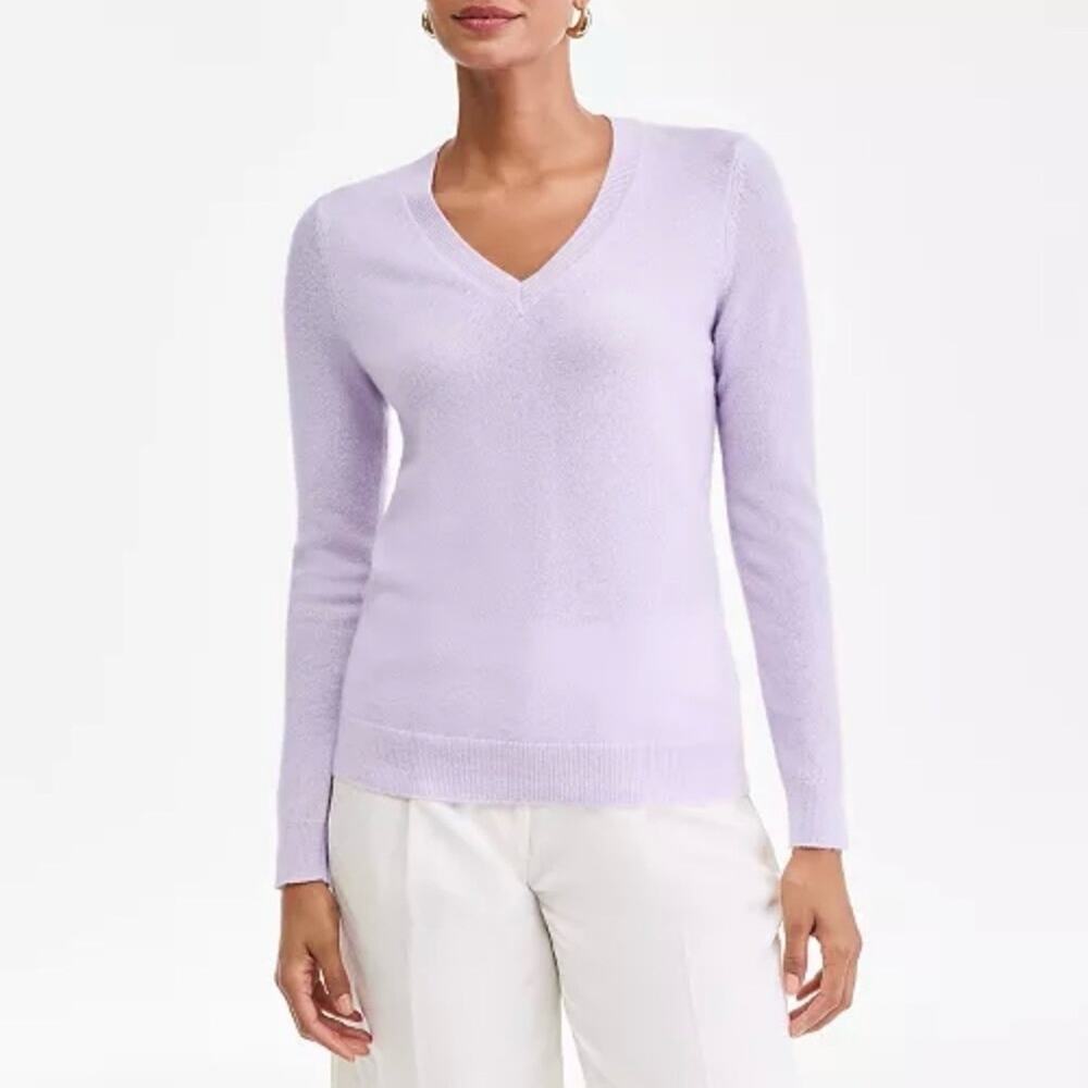 AQUA 100% Cashmere V-Neck Sweater Women’s S Lavender Lilac Classic Knit